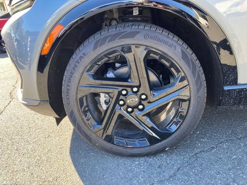 New 2026 Chevrolet Equinox EV RS w/ Convenience Package II FWD image 26