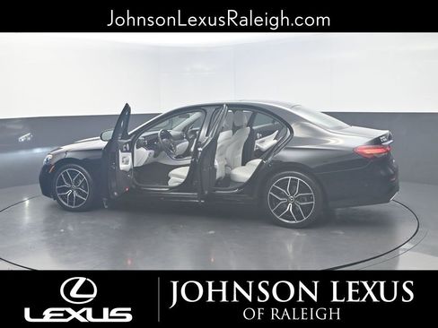 Used 2022 Mercedes-Benz E 350 4MATIC Sedan image 29