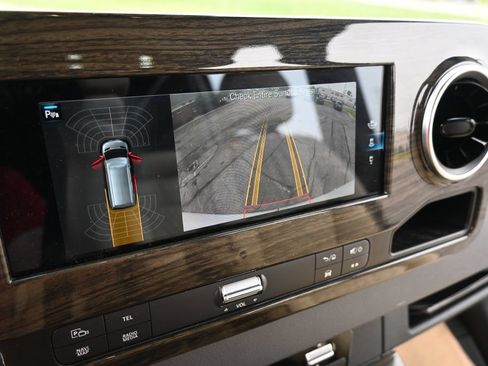 Used 2019 Mercedes-Benz Sprinter 170 image 22