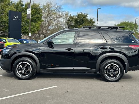 Used 2025 Nissan Pathfinder Rock Creek AWD/4WD image 7