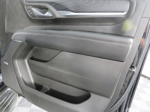 Used 2022 GMC Yukon XL Denali w/ Advanced Technology Package image 52