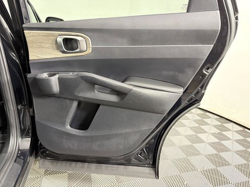 Used 2023 Kia Sorento EX w/ Panoramic Sunroof Package FWD image 15