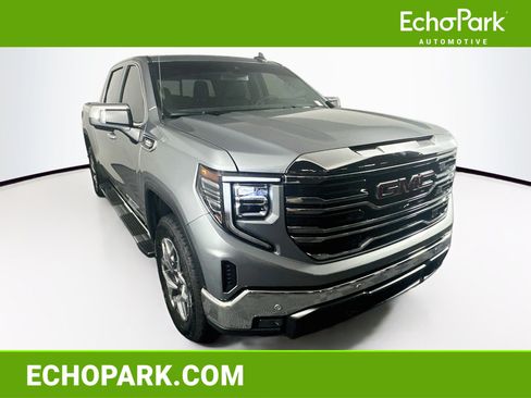 Used 2025 GMC Sierra 1500 SLT w/ SLT Premium Plus Package AWD/4WD image 1