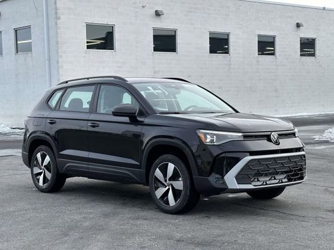 New 2026 Volkswagen Taos S image 8