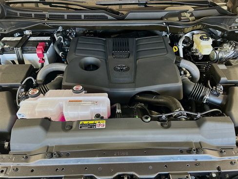 New 2026 Toyota Tundra SR5 AWD/4WD image 8
