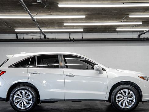 Used 2016 Acura RDX FWD w/ Technology Package image 6