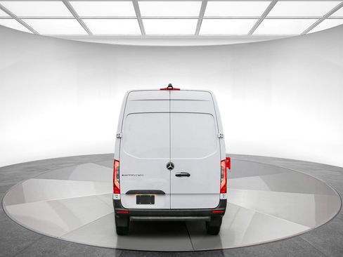 New 2024 Mercedes-Benz eSprinter 170 Cargo image 3