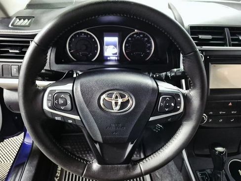 Used 2015 Toyota Camry SE FWD image 11