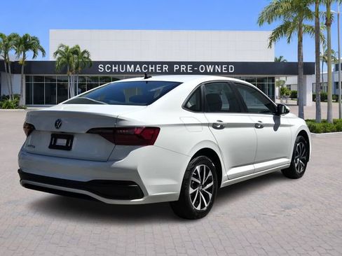 Certified 2023 Volkswagen Jetta S image 7
