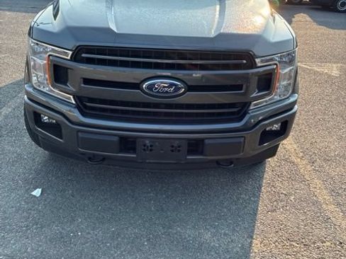 Used 2019 Ford F150 XLT w/ Equipment Group 302A Luxury AWD/4WD image 5