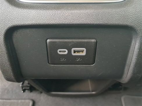 Used 2023 Chevrolet Blazer LT image 16