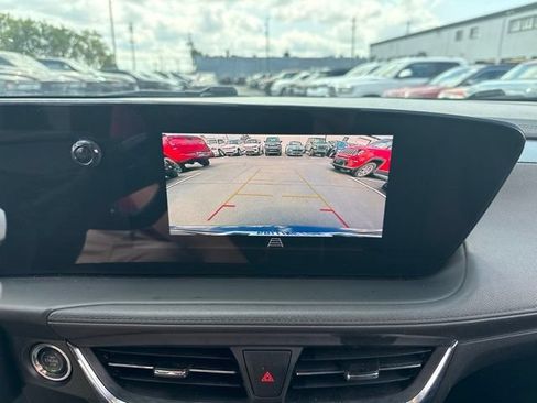 Used 2024 Buick Encore GX Sport Touring FWD image 17