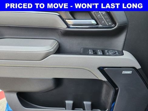 Used 2025 Chevrolet Silverado 1500 ZR2 w/ Technology Package AWD/4WD image 25