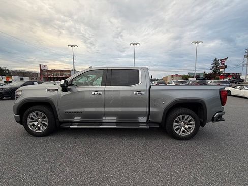Used 2024 GMC Sierra 1500 Denali w/ Technology Package AWD/4WD image 16