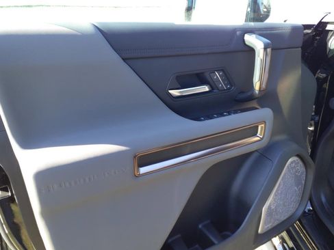 New 2025 GMC Hummer EV 3X w/ Extreme Off-Road Package image 13