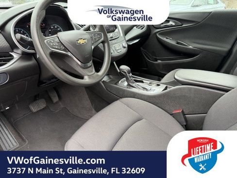 Used 2025 Chevrolet Malibu LS image 19