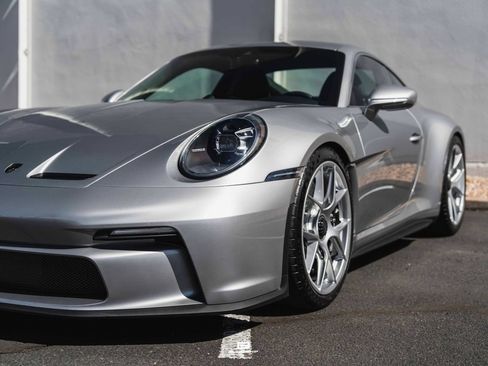 Used 2024 Porsche 911 GT3 RS RWD image 2