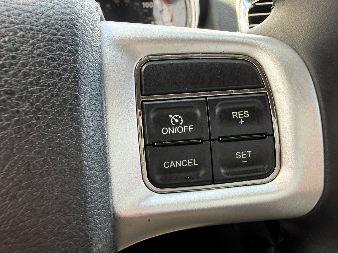 Used 2013 Dodge Durango Crew RWD image 31