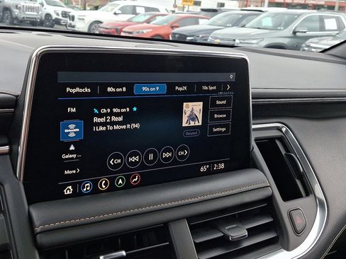 Used 2021 GMC Yukon AT4 w/ Rear Media and Nav Package AWD/4WD image 22