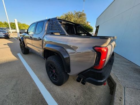 Used 2025 Toyota Tacoma TRD Pro AWD/4WD image 6