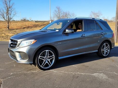 Used 2019 Mercedes-Benz GLE 43 AMG 4MATIC image 3