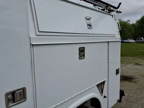 Used 2015 Chevrolet Silverado 3500 W/T RWD image 11