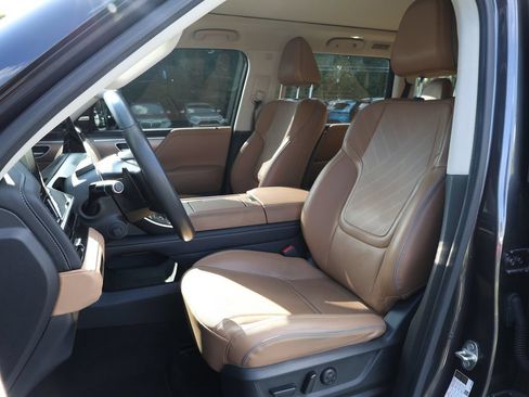 Certified 2025 INFINITI QX80 Luxe RWD image 18