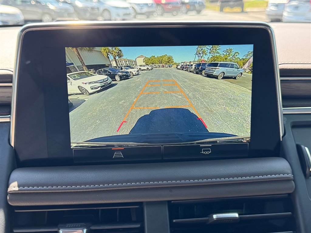 Used 2022 GMC Yukon SLT AWD/4WD image 16