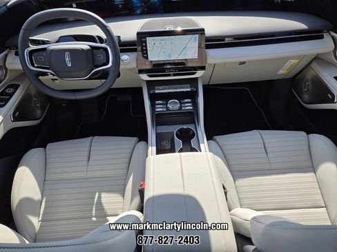 New 2026 Lincoln Nautilus Reserve AWD/4WD image 10