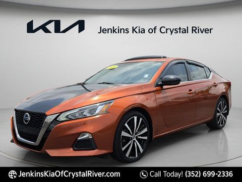 Used 2021 Nissan Altima 2.5 SR w/ SR Premium Package FWD image 16