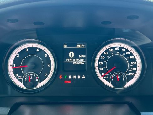 Used 2022 RAM 1500 Classic SLT image 23