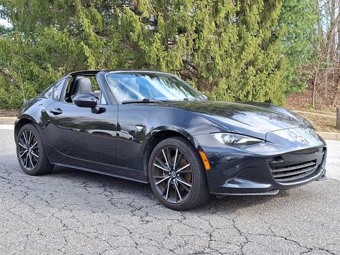 Used 2024 MAZDA MX-5 Miata RF Grand Touring image 3
