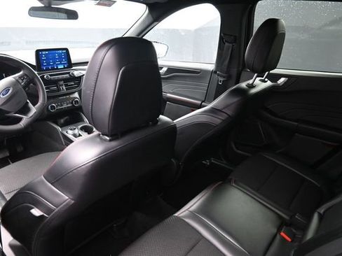 Used 2025 Ford Escape ST-Line AWD/4WD image 29