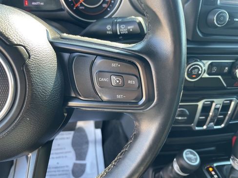 Used 2019 Jeep Wrangler Unlimited Sport S AWD/4WD image 15