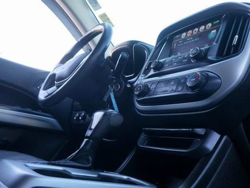 Used 2018 Chevrolet Colorado LT w/ LT Convenience Package image 50