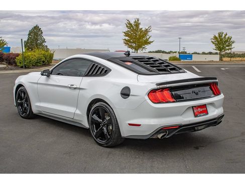 Used 2022 Ford Mustang Premium w/ Black Accent Package RWD image 6
