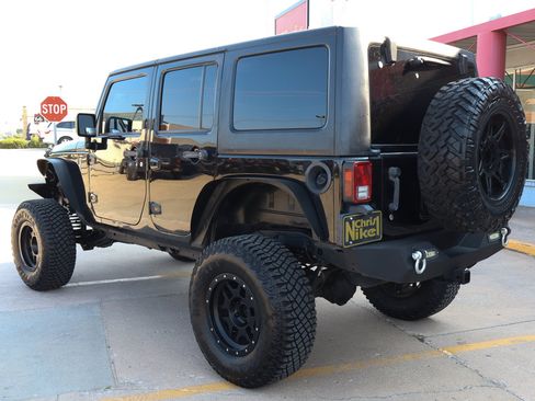 Used 2018 Jeep Wrangler Unlimited Sport S AWD/4WD image 18