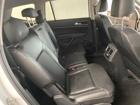 Used 2018 Volkswagen Atlas SE FWD image 12