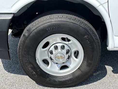 New 2025 Chevrolet Express 2500 w/ Driver Convenience Package image 29