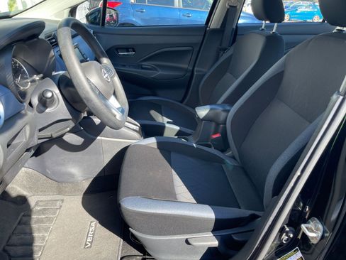 Used 2025 Nissan Versa SV image 24