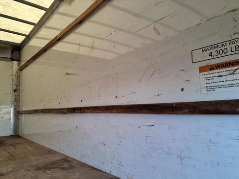 Used 2021 GMC Savana 3500 Extended w/ Power Convenience Package image 16