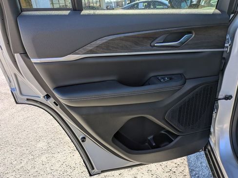 New 2026 Jeep Grand Cherokee Altitude RWD image 28