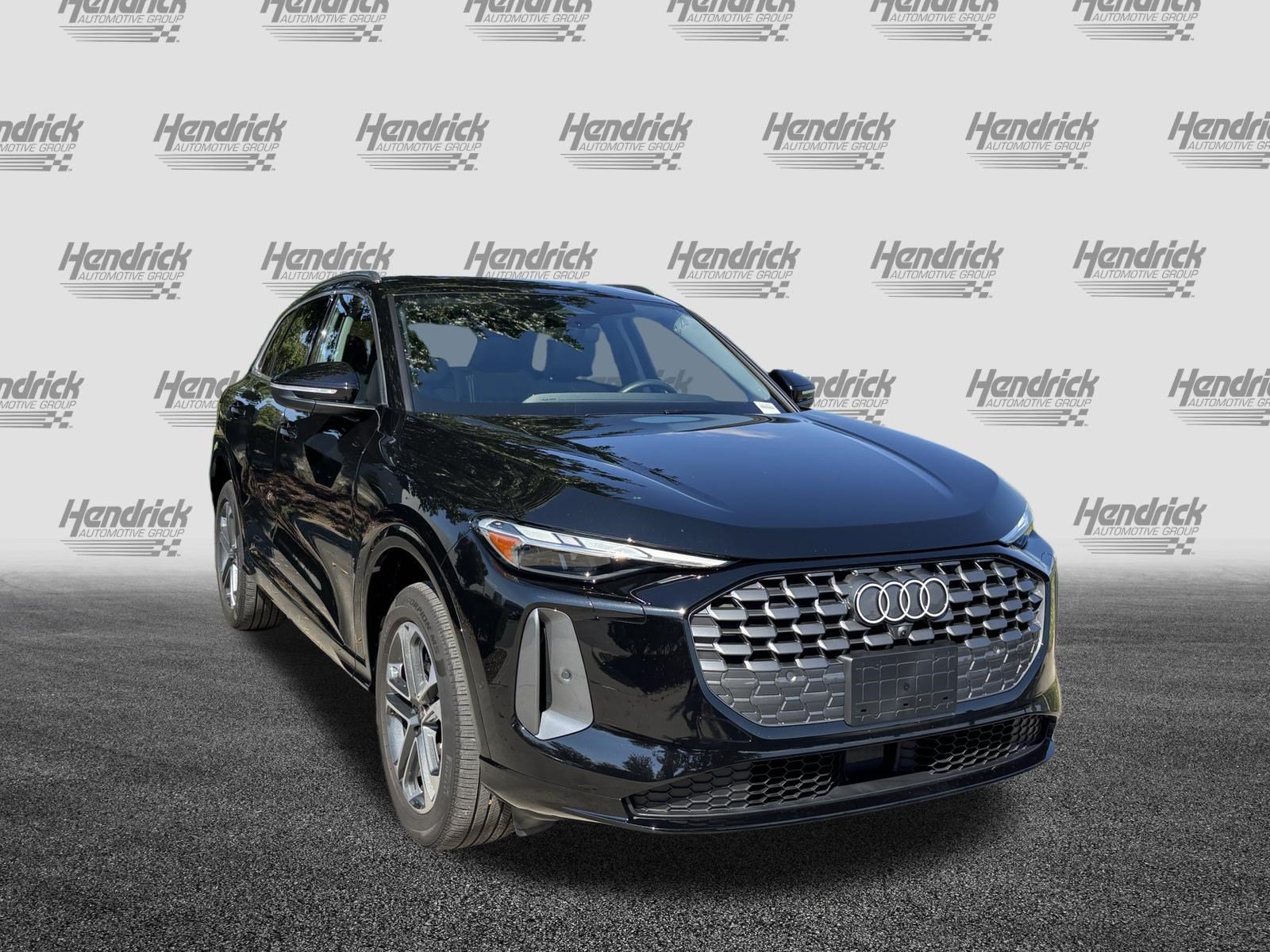 Used 2025 Audi Q5 Premium w/ Convenience Package AWD/4WD image 2