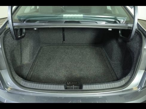 Used 2021 Volkswagen Jetta SEL FWD image 11