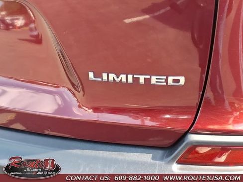 Used 2020 Jeep Cherokee Limited AWD/4WD image 19