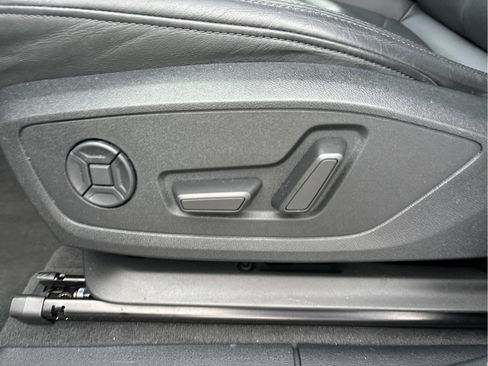 Used 2021 Audi Q3 2.0T Premium image 9