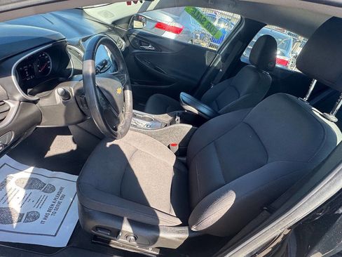 Used 2022 Chevrolet Malibu LT w/ Midnight Edition image 9