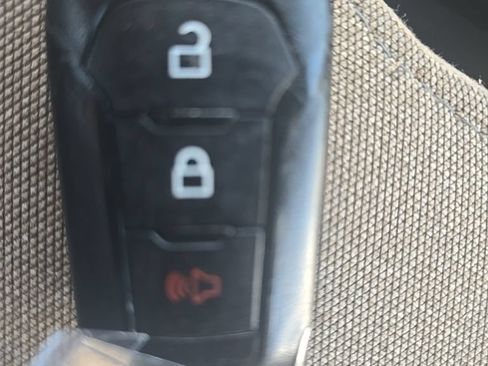 Used 2023 Ford F150 XLT AWD/4WD image 41