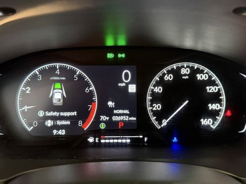 Used 2024 Honda Civic Sport image 11