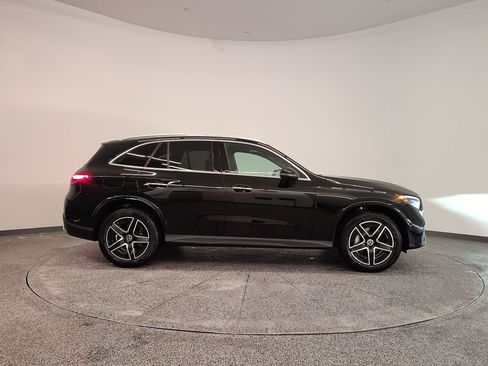 Used 2026 Mercedes-Benz GLC 300 image 8